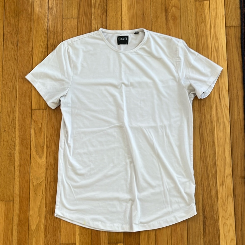Men’s White Cuts Shirt (L)